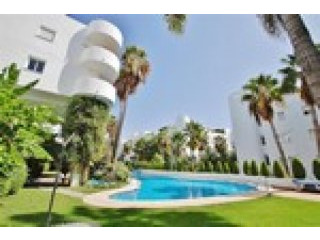 Apartment For Sale In Golden Mile..