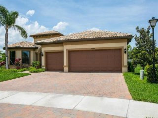 3 bedroom House For Sale: 5385 Antigua..