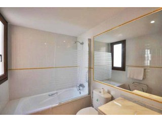 2 Bedrooms Apartment For Sale