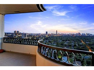 3 bedroom Flat For Sale: 2121 Kirby..