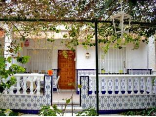3 Bed Ground Floor Property close to..
