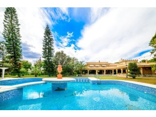 6 Bedrooms - Finca - Alicante - For Sale