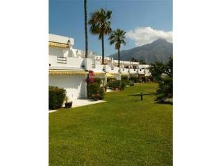 3 bedroom town house for sale