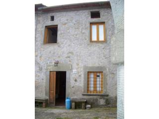 Village/town House - For Sale - Bagni..