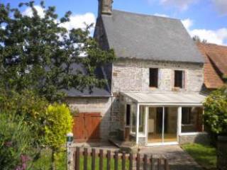 Nice Rural Setting with Outbuilding
