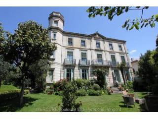 11 bedroom House For Sale: 11000..