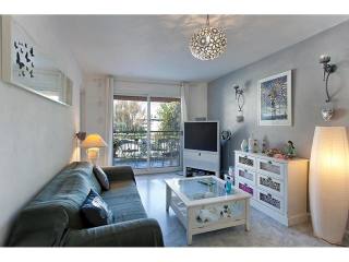 Grand apartment in beautiful Fabron area