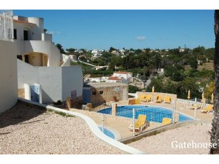 2 Beds Apartment For Sale In Carvoeiro..