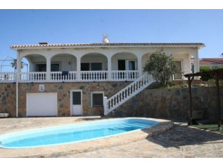 4 bedroom, 2 bathroom Villa, (build 250..