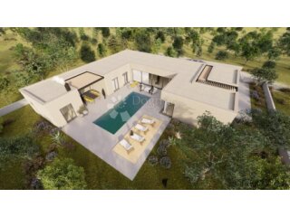 PRODAJE SE – LUKSUZNA VILA S BAZENOM I SAUNOM – RAKOVO SELO,