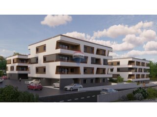 Istra, Poreč - stan na drugom katu novogradnje s dvije spava