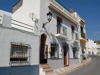 A 4 Bedroom Double Fronted Traditional..