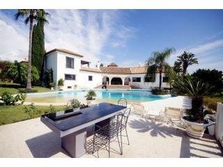 6 Bedrooms - Villa - Malaga - For Sale