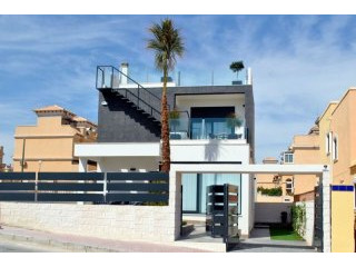 3 Bedrooms - Villa - Alicante - For Sale