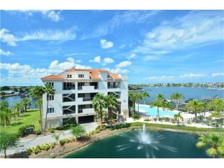 4 bedroom Property For Sale: 1030..