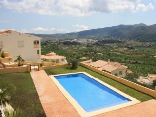 3 Bedrooms - Property - Alicante - For..