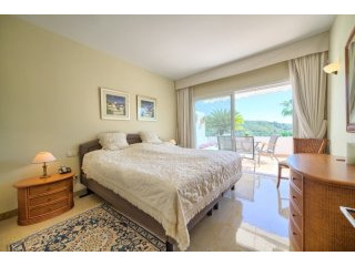 Beautiful Raised Ground Floor Apartment..