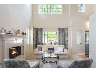 4 bedroom House For Sale: 3718..