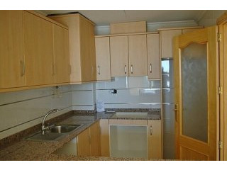 2 bed Apartment with Large Private..