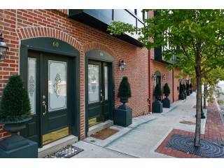 2 bedroom Condominium For Sale: Pelham..