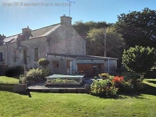 Excellent 3 bed stone Cottage..
