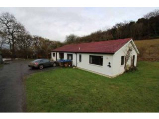5 bedroom, Detached Bungalow house for..