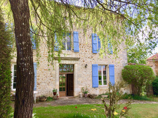Big Charente Property With Lots Of..