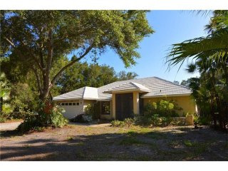 3 bedroom House For Sale: 2630..