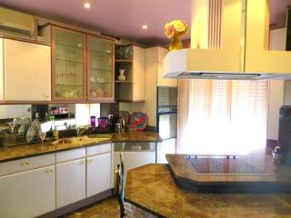 Luxurious apartment in Carre d'Or with..