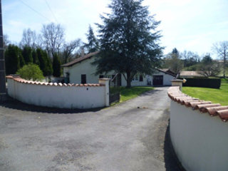 EC0892al Renovated, Fully Furnished..