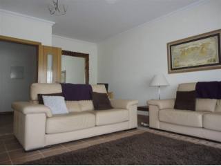 Spacious 2 Bedroom Apartment in Lagos..