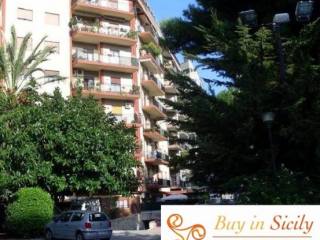 3 bedroom Apartment For Sale: VIA..