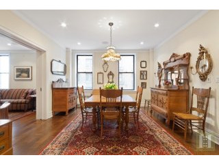 3 bedroom Apartment For Sale: 725..