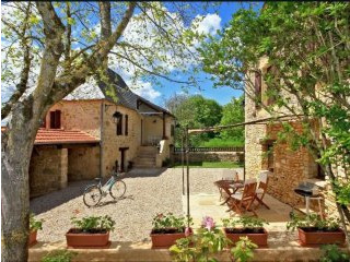 Well Renovated Stone House With 3..