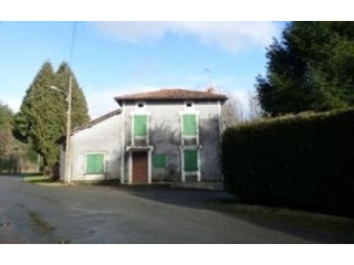 Detached House To Renovate In Quiet..