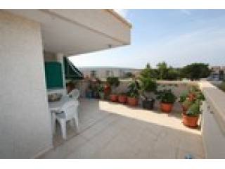 4 Bedrooms - Apartment - For Sale