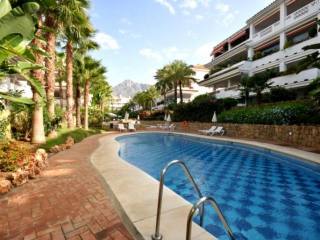 Golden Mile Beachfront Apartment_MPC376
