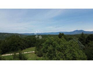LABIN,okolica,veliko građevinsko zemljište na rubu sela