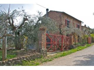Artist's House With Lake Trasimeno Views