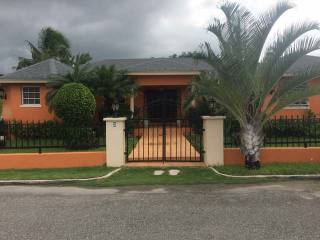 Home Rentals - A family home in a great..