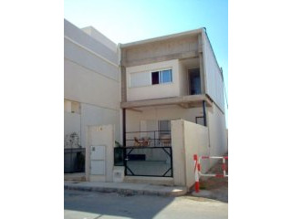 House for sale in Los Nietos