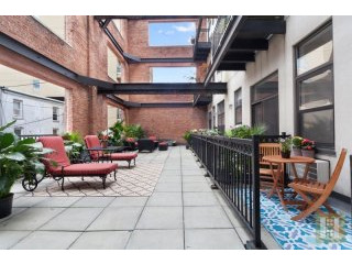 1 bedroom Apartment For Sale: 79 BRIDGE..