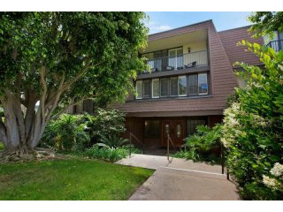 424 Stratford Court #B12 Del Mar..