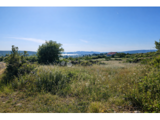 Debeljak - Građevinsko zemljište 932 m2
