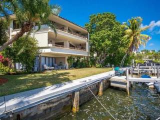 2 bedroom Flat For Sale: 1632 S..