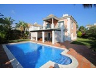 4 Bedrooms - Villa - Malaga - For Sale