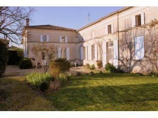 6 Bedroom Manor House For Sale