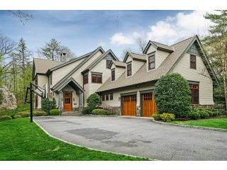 5 bedroom House For Sale: 205 Grace..