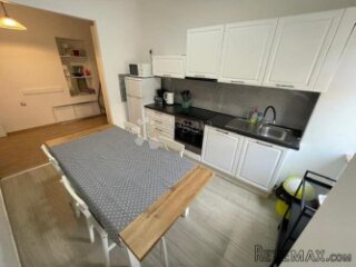 Belveder -78m2,2s+db ,prvi kat adaptirano