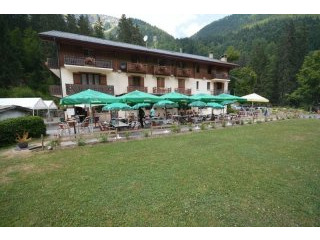 18 Ensuite Bedroom Hotel With Bar..